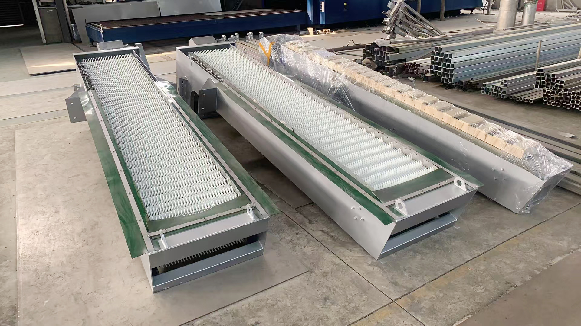 回轉耙式格柵除污機是保障整個水處理系統(tǒng)順暢運行的基石。