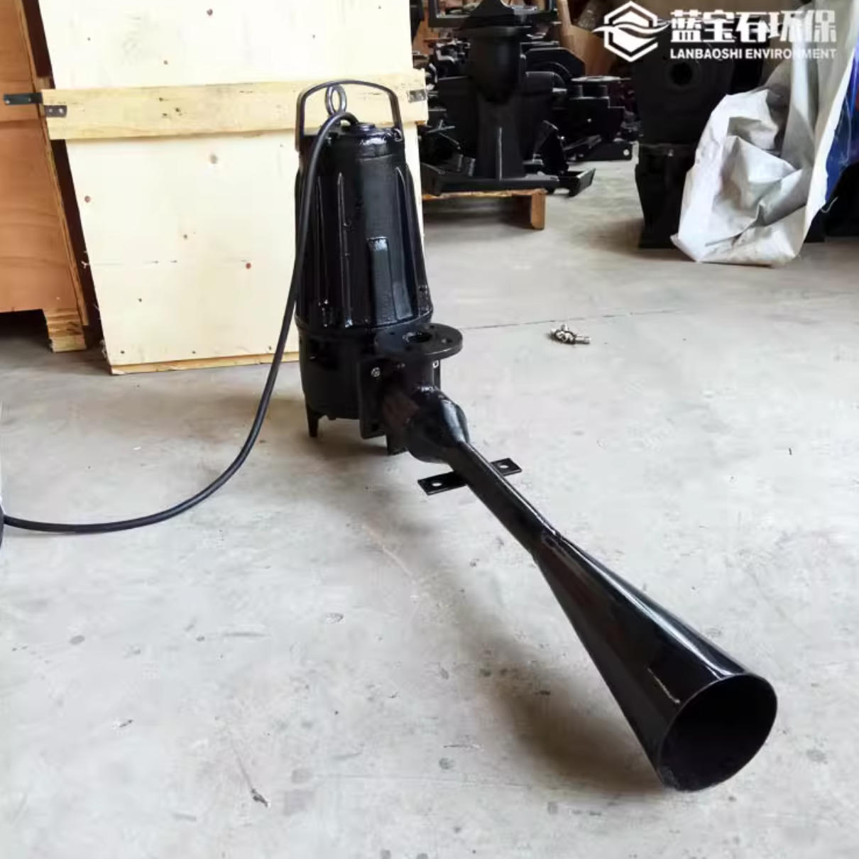 南京藍寶石環(huán)保與湖南公司合作，提供QSB0.75kw潛水射流曝氣機設備